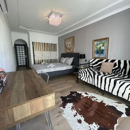 Sia Sunset View Апартаменти Адехе